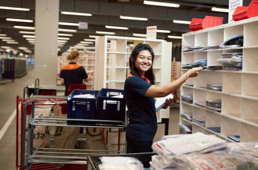 Post sorter Amsterdam PostNL
